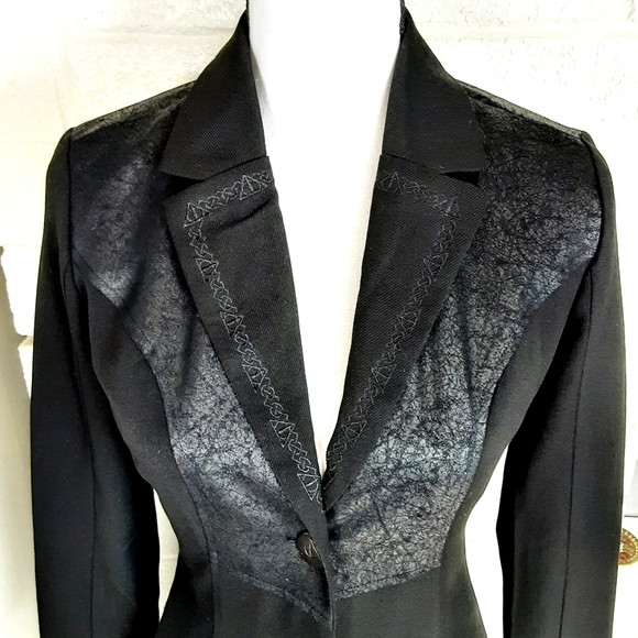 Harry Potter Hot Topic Deadly Hallows Black Button Up Jacket Size XS~No Hood - Picture 5 of 13